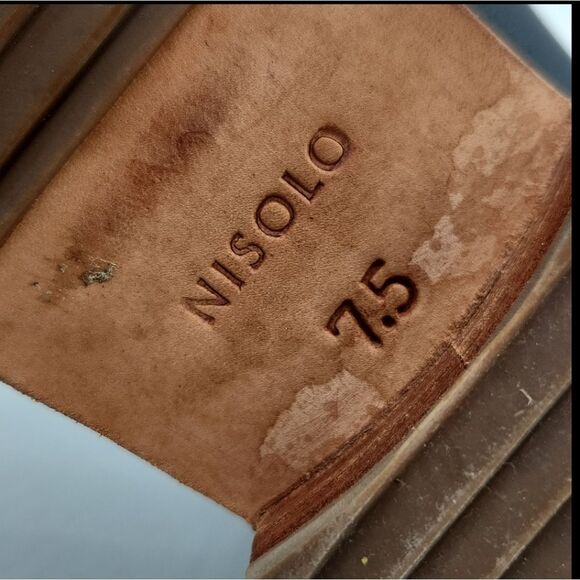 Nisolo Eva Everyday Chelsea Black Leather Ankle Boots - Picture 8 of 10